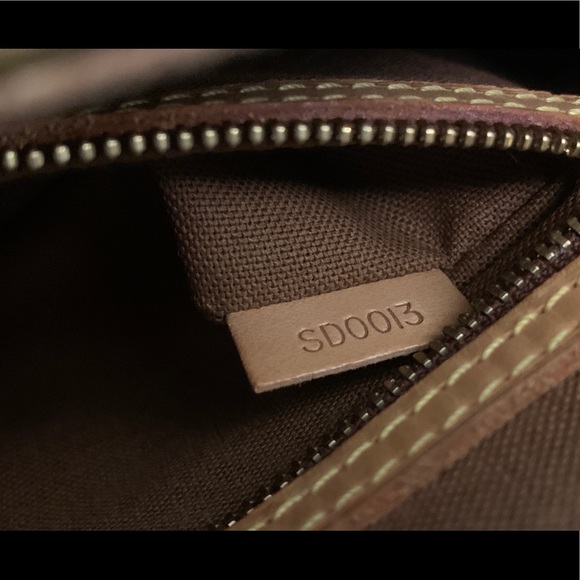 **SOLD** Louis Vuitton Mini Looping Shoulder Bag - Picture 11 of 12